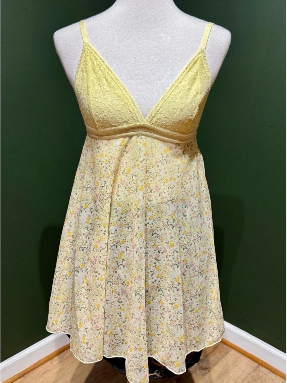 BCBGMaxAzria Sheer Floral Mesh Scarf in Ivory and Pastel Yellow
